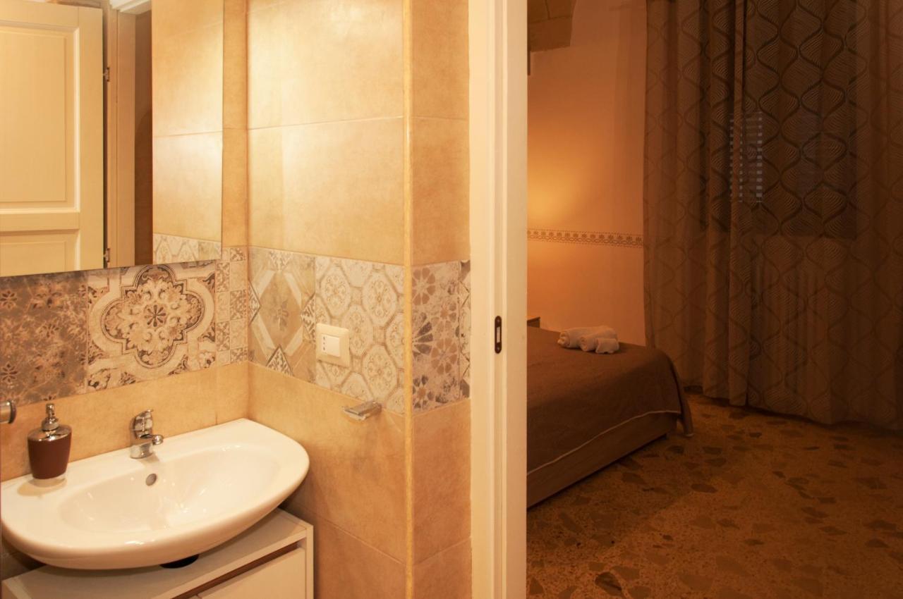 Wish Rooms Лечче Экстерьер фото